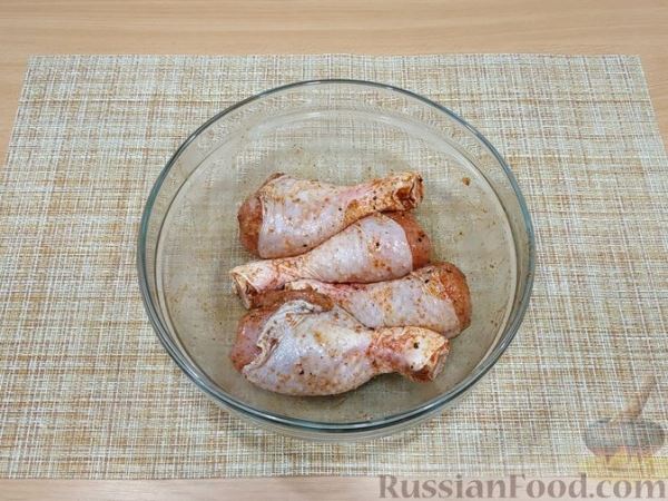Курица, тушенная с картошкой и стручковой фасолью