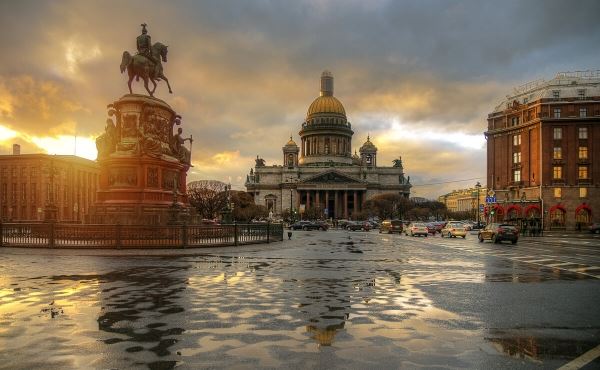 Санкт-Петербург вошел в ТОП-3 самых бронируемых внутренних направлений на Новый год<br />
