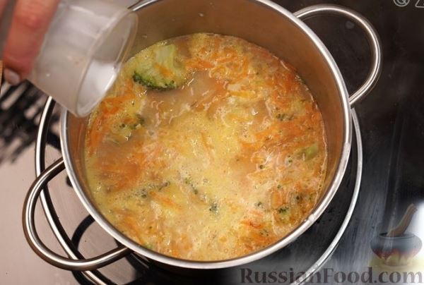 Сырный суп с брокколи и сливками